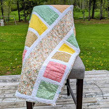 Load image into Gallery viewer, Beautiful Baby Quilt